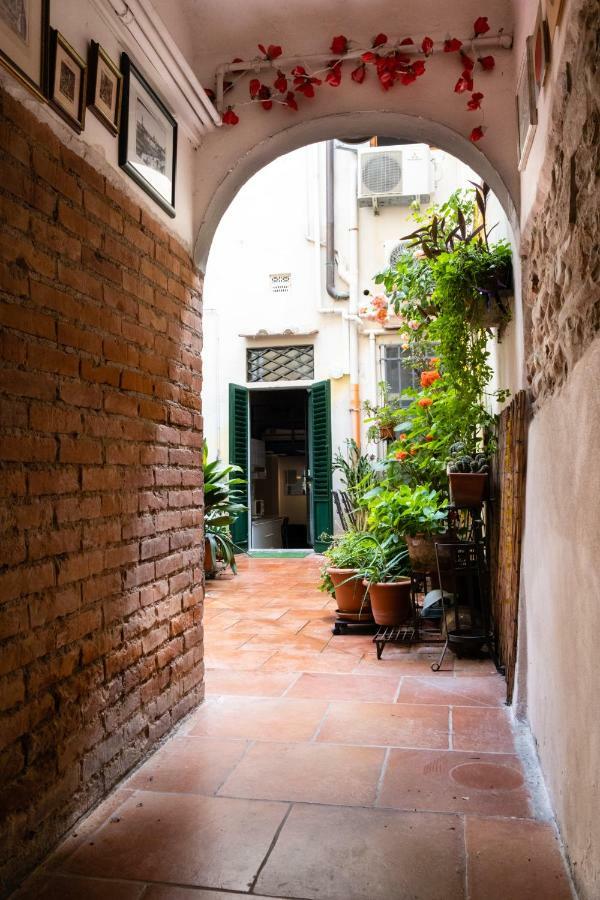 Il Nido - Cozy Studio Apartment In Santa Croce Florence Buitenkant foto
